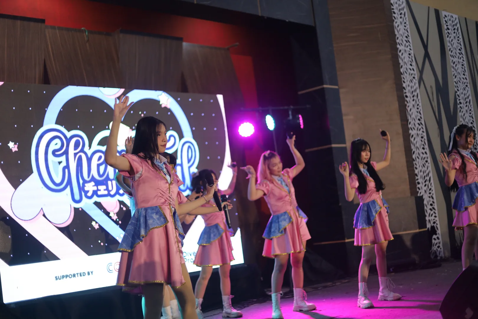 Cherryful 7