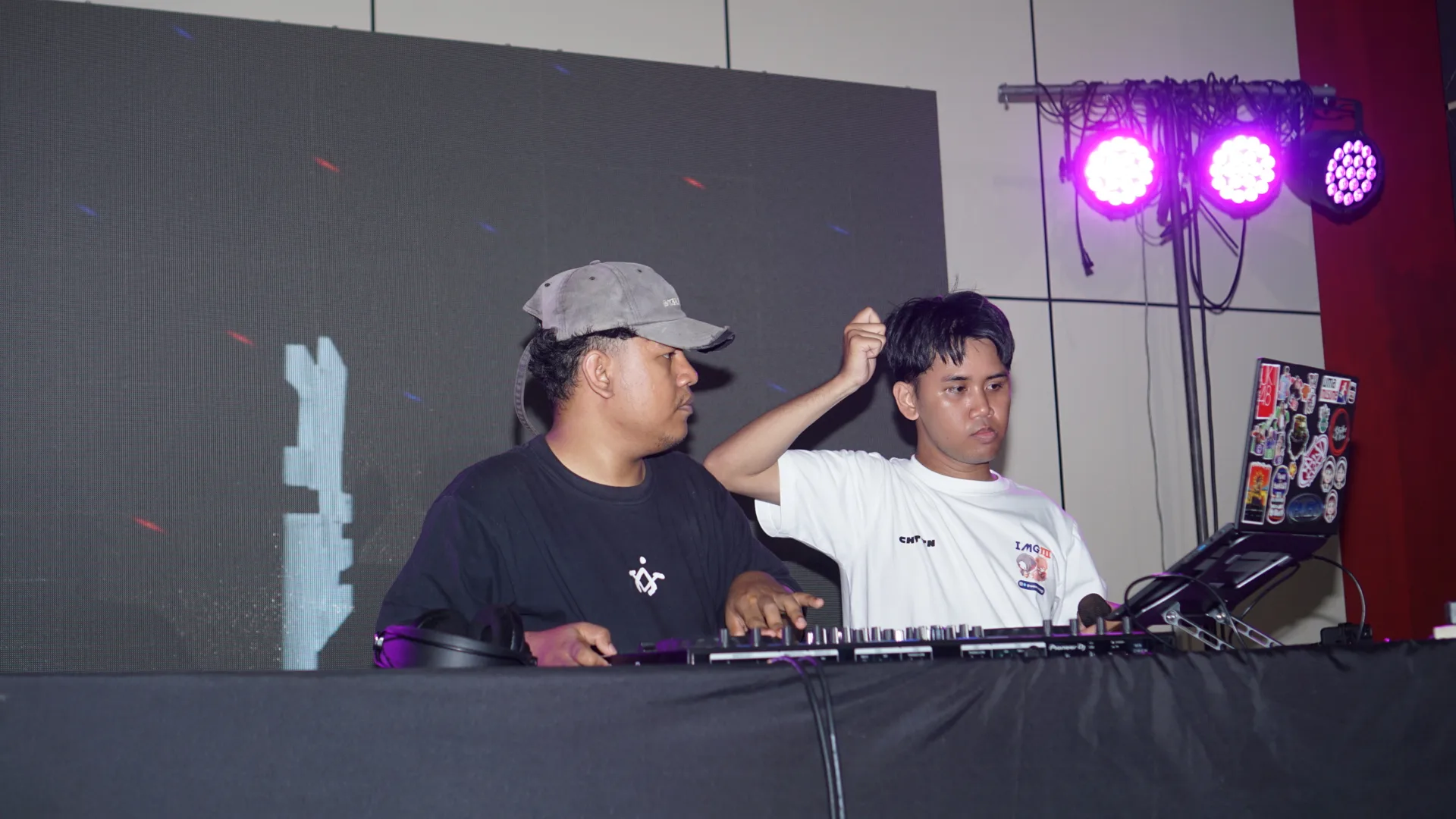 Dirty Noise 3